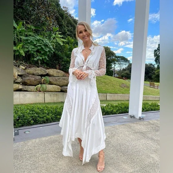 Aje lace blouse Size 4 Like New - Picture 5 of 10